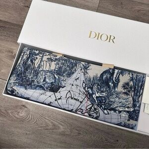 “Bag only” Christian Dior Around The World Straw Tote Beach Bag
